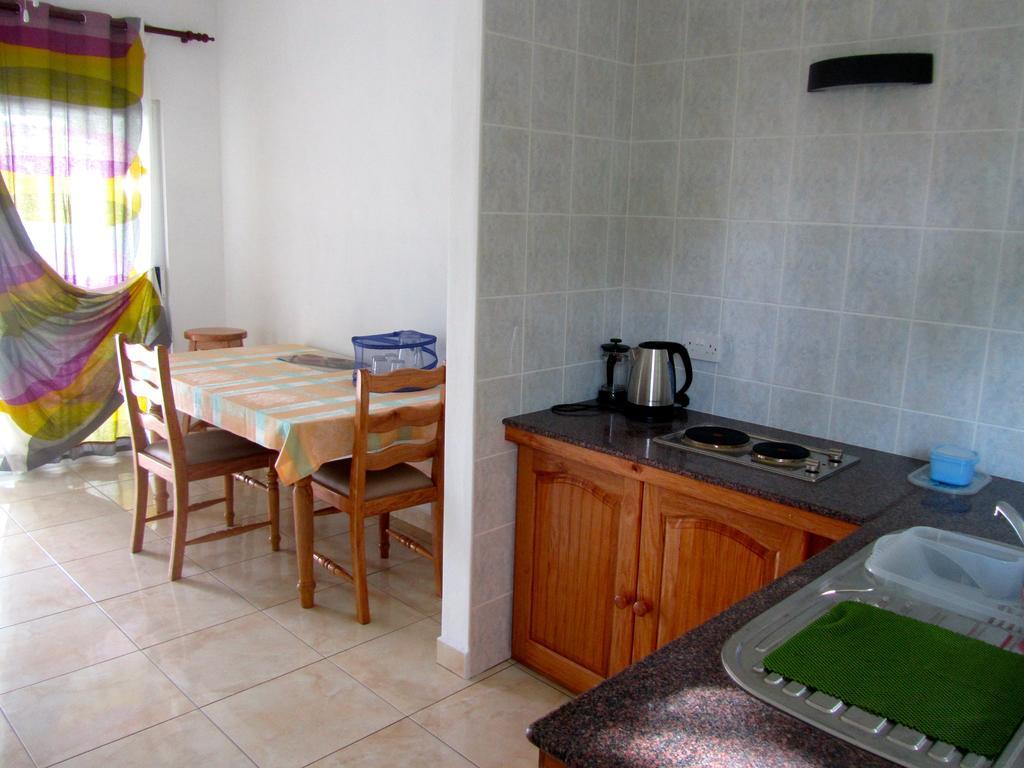 Fadine Self Catering Apartman La Digue Szoba fotó